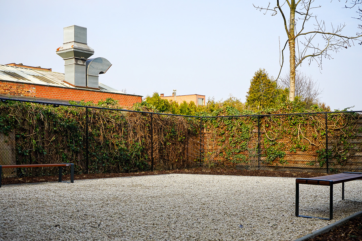 This residential project on Haecht Street in Brussels provides a peaceful garden to its inhabitants